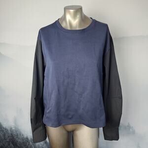 Athleta Harlow Hybrid Navy and Black Top / Sweater | Women's Large